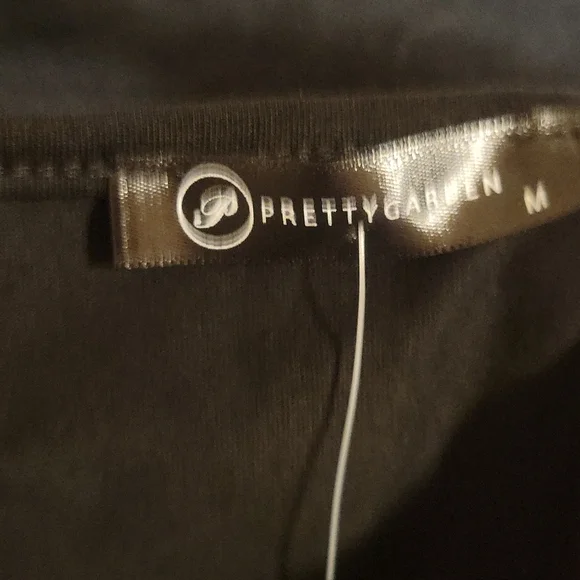 New Women's PrettyGarden Black Dress with pockets that ties in back. Size Medium - Picture 4 of 14